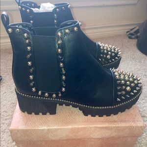 Cape Robbin Spiky Boot